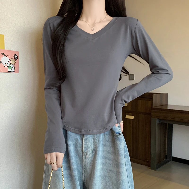 Spring Autumn New V-neck Bottom Shirt Long Sleeve T-shirt Women Slim and Slim Pure Desire Wind Arc Hem Lock Bone Tops
Spring Autumn New V-neck Bottom Shirt Long Sleeve T-shirt Women Slim and Slim Pure Desire Wind Arc Hem Lock Bone Tops