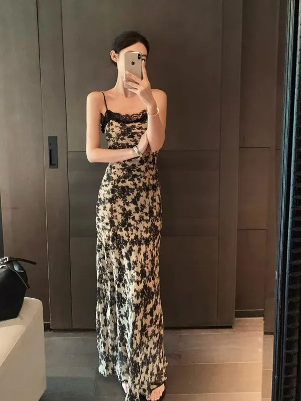 Retro Unique Beautiful Floral Print Halter Dress Beach Vacation Style Waist Cinched Summer New Arrival Women's Cotton Dress
Retro Unique Beautiful Floral Print Halter Dress Beach Vacation Style Waist Cinched Summer New Arrival Women's Cotton Dress