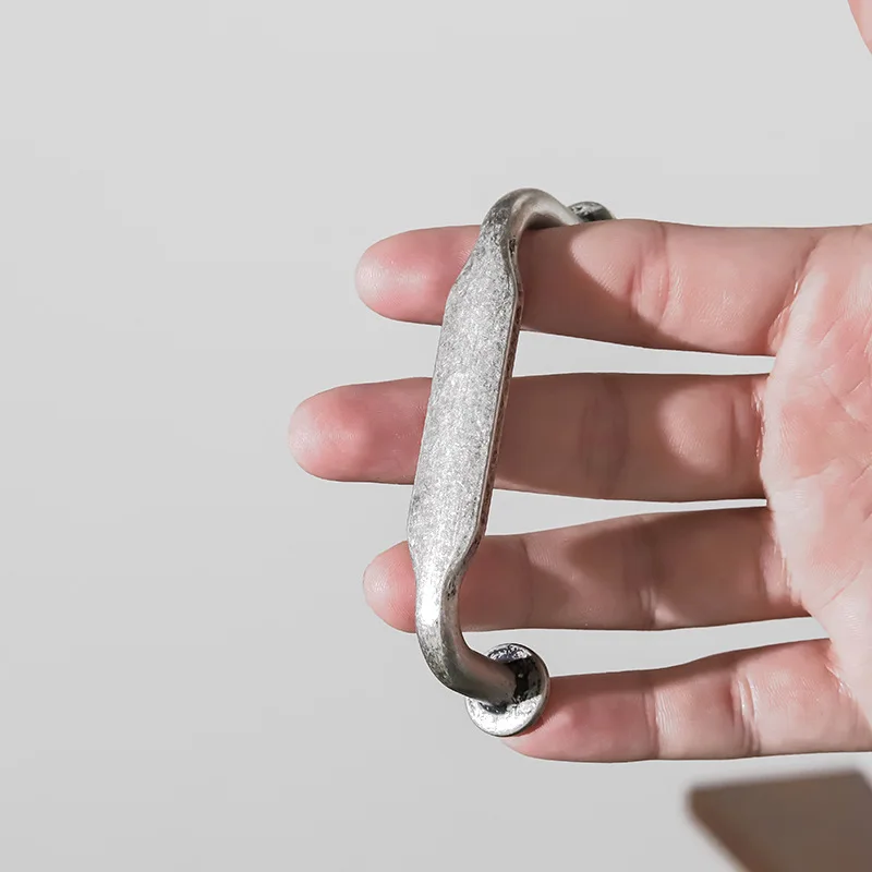 Zinc Alloy Wardrobe Door Handle Available in Multiple Colors Handles for Cabinets and Drawers Dresser Shoe Cabinets Pulls
Zinc Alloy Wardrobe Door Handle Available in Multiple Colors Handles for Cabinets and Drawers Dresser Shoe Cabinets Pulls