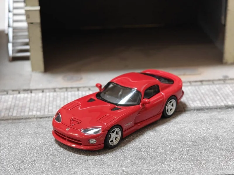 (Pre-Order) 1:64 1996 Viper GTS HartTop Red Diecast Collector's Vehicle Model Car
(Pre-Order) 1:64 1996 Viper GTS HartTop Red Diecast Collector's Vehicle Model Car