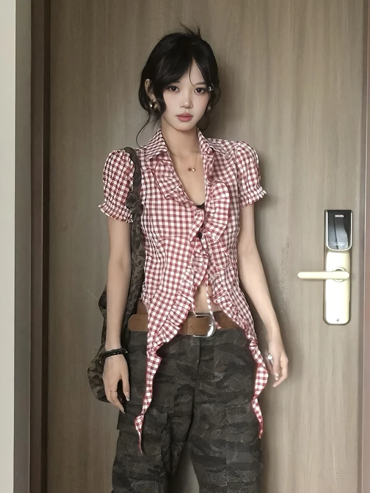 Новинка 2023 года, корейский клетчатый женский утягивающий модный топ, небольшой дизайн, летняя одежда для поездок на работу, обычный све
Новинка 2023 года, корейский клетчатый женский утягивающий модный топ, небольшой дизайн, летняя одежда для поездок на работу, обычный све