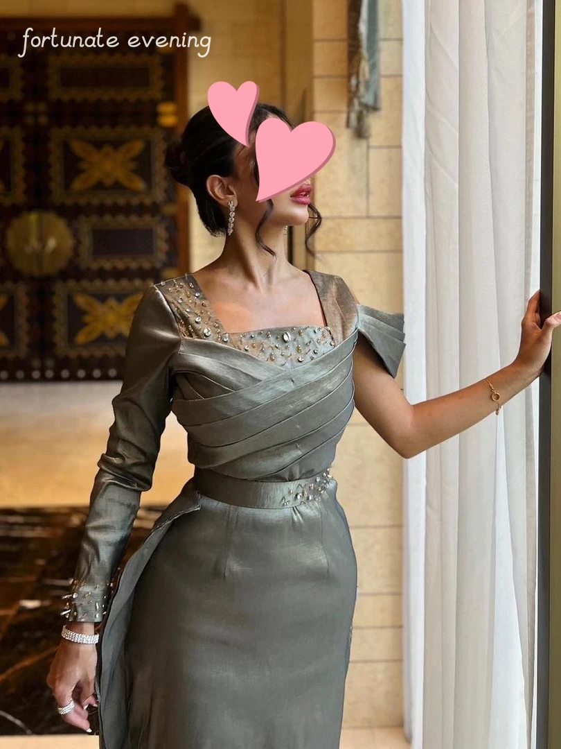 Fortunate Evening Elegant Vintage Crystal Beaded Square Collar Sexy Customized Formal Occasion Prom Dress Evening Party Gowns
Fortunate Evening Elegant Vintage Crystal Beaded Square Collar Sexy Customized Formal Occasion Prom Dress Evening Party Gowns