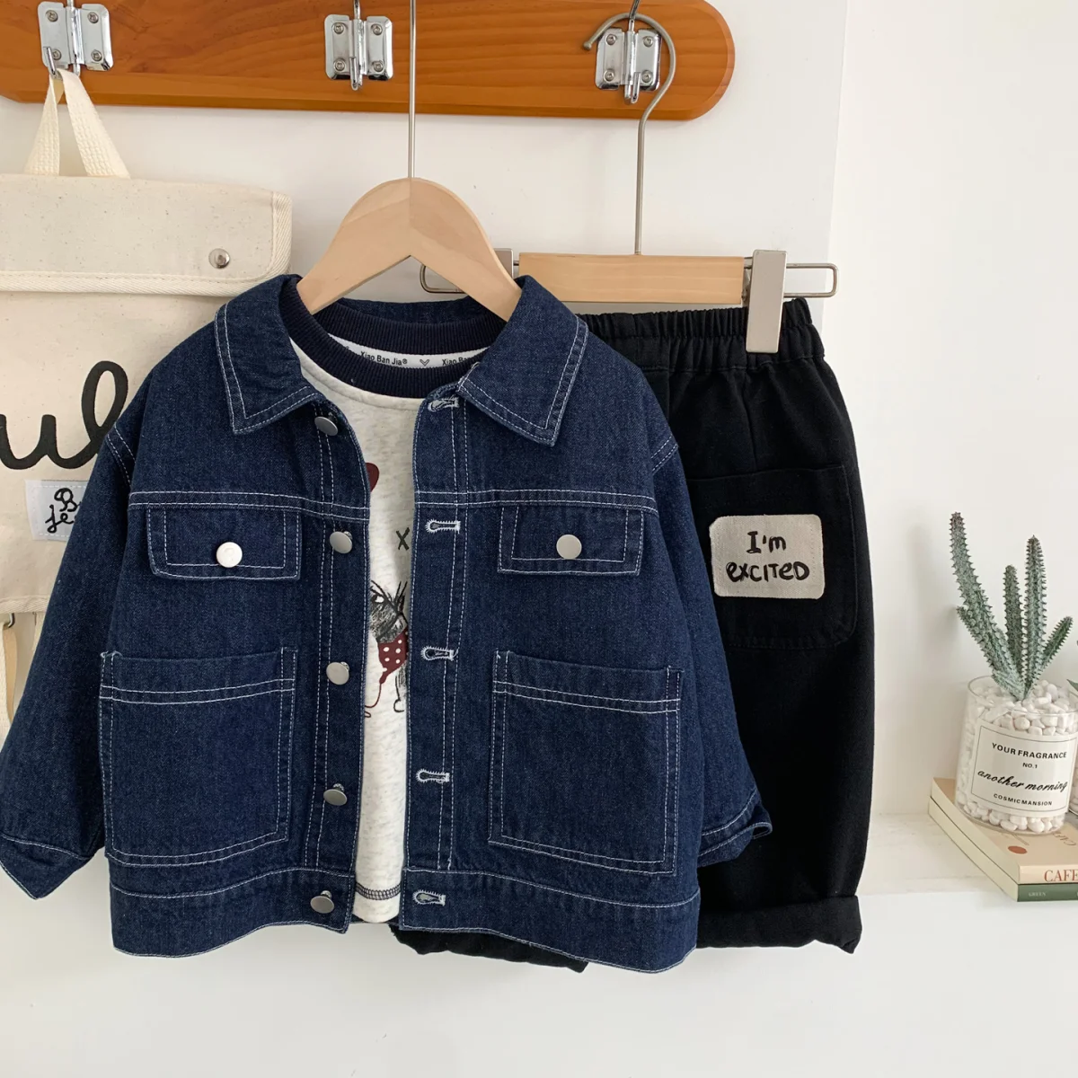 Kids Blue Denim Jacket for Boys Spring Autumn Korean Style Casual Handsome Coat Children's Fashion Outerwear
Kids Blue Denim Jacket for Boys Spring Autumn Korean Style Casual Handsome Coat Children's Fashion Outerwear