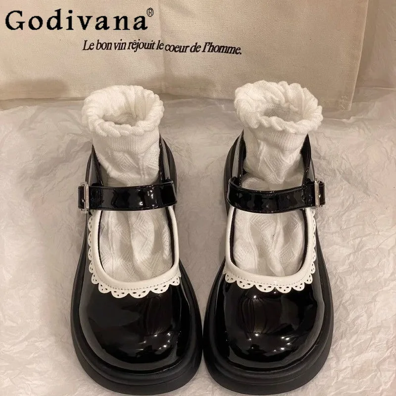 2025 New Retro British Style Versatile Student Single Shoes Lace Soft Girl Japanese Lolita JK Small Leather Shoes Mary Jane Shoe
2025 New Retro British Style Versatile Student Single Shoes Lace Soft Girl Japanese Lolita JK Small Leather Shoes Mary Jane Shoe