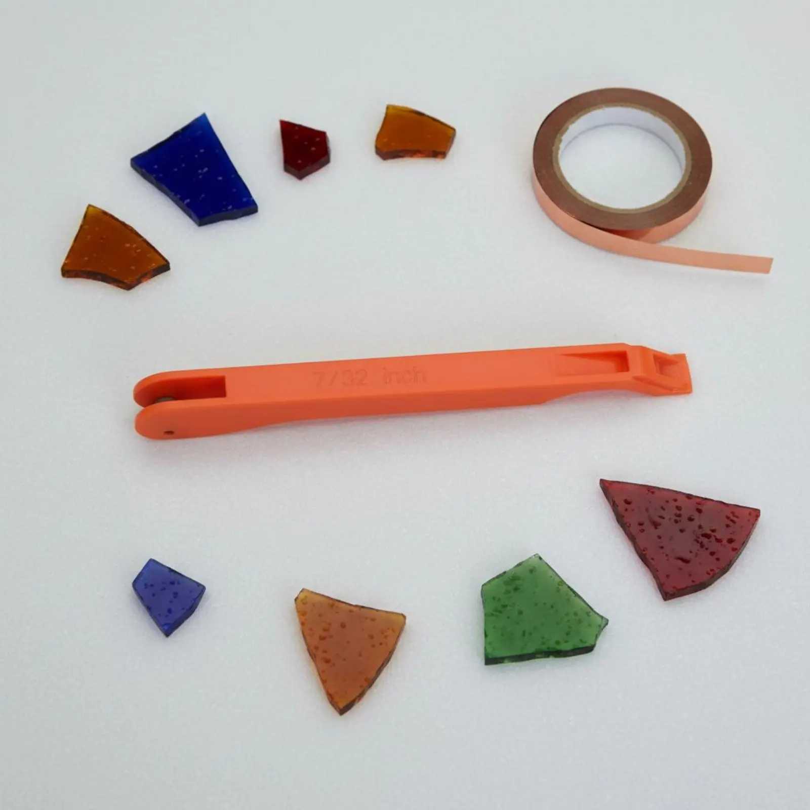 Stained Glass Hand Foiler Easy Foiling Process Stained Glass Foiler Copper Foil Applicator
Stained Glass Hand Foiler Easy Foiling Process Stained Glass Foiler Copper Foil Applicator