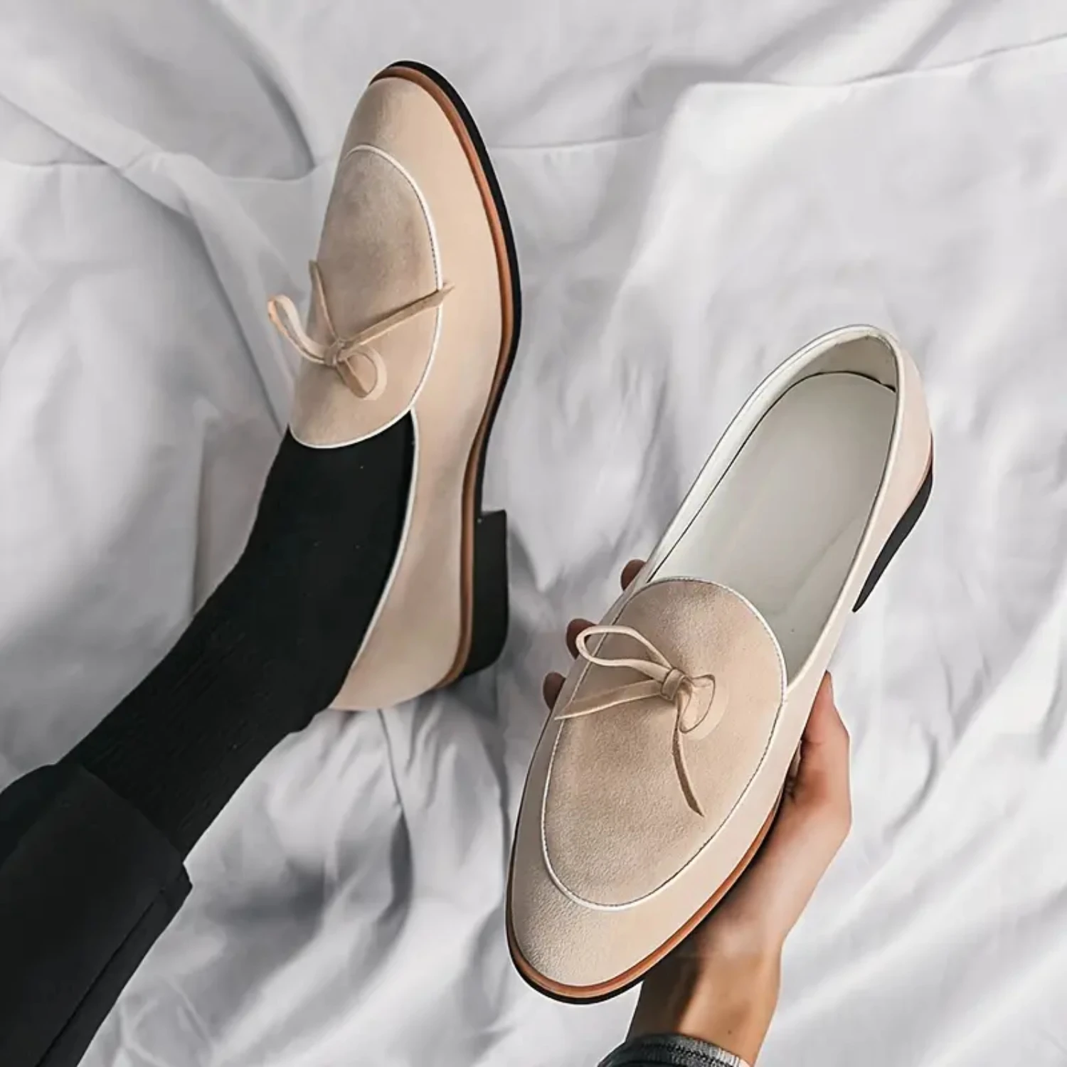 Elegant Creamy-white Suede Loafers, Stylish Men's Fashion Shoes with Bow Tie Decor, Trendy Slip-On Dress Shoes for Gentleman, Qu
Elegant Creamy-white Suede Loafers, Stylish Men's Fashion Shoes with Bow Tie Decor, Trendy Slip-On Dress Shoes for Gentleman, Qu