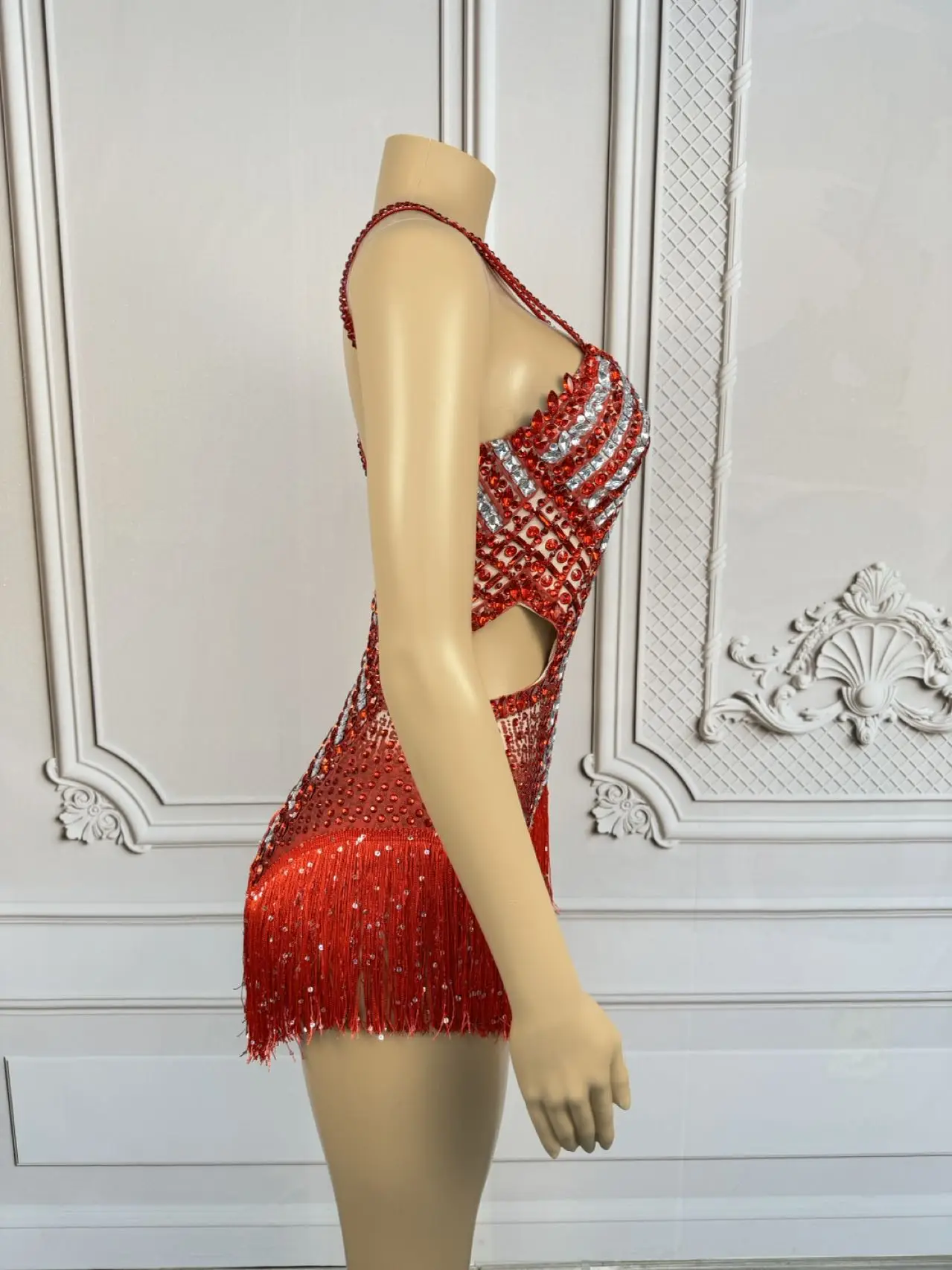 Роскошное женское платье Wanxia для выпускного вечера, сексуальное, с вырезами, на бретельках, со стразами и бахромой, для выступлений на сцене, для вечеринок
Роскошное женское платье Wanxia для выпускного вечера, сексуальное, с вырезами, на бретельках, со стразами и бахромой, для выступлений на сцене, для вечеринок