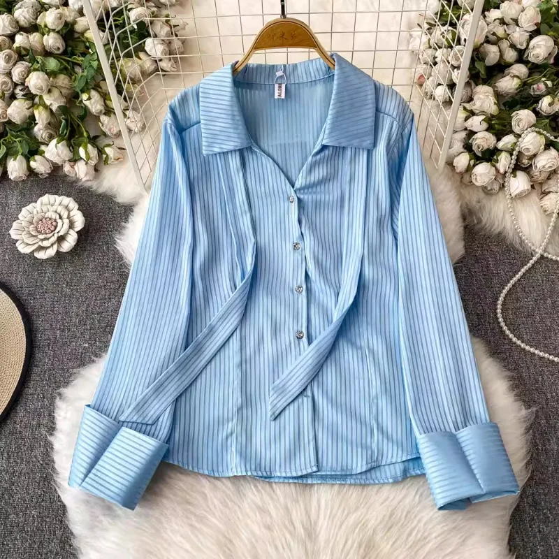 SuperAen Korean Striped Lapel Single-breasted Long-sleeved Shirt Women's 2025 Summer New Top Shirts
SuperAen Korean Striped Lapel Single-breasted Long-sleeved Shirt Women's 2025 Summer New Top Shirts