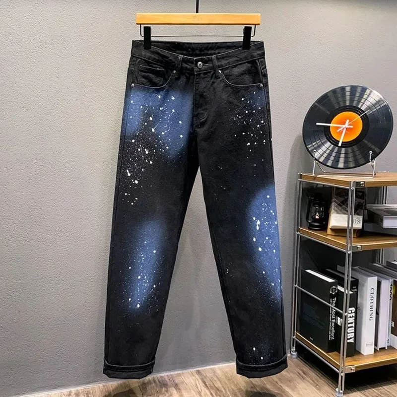 New Spring/Autumn Fashion Trendy American High Street Straight Leg Stretch Denim Jeans Men's Casual Loose Fit Sports Trousers
New Spring/Autumn Fashion Trendy American High Street Straight Leg Stretch Denim Jeans Men's Casual Loose Fit Sports Trousers