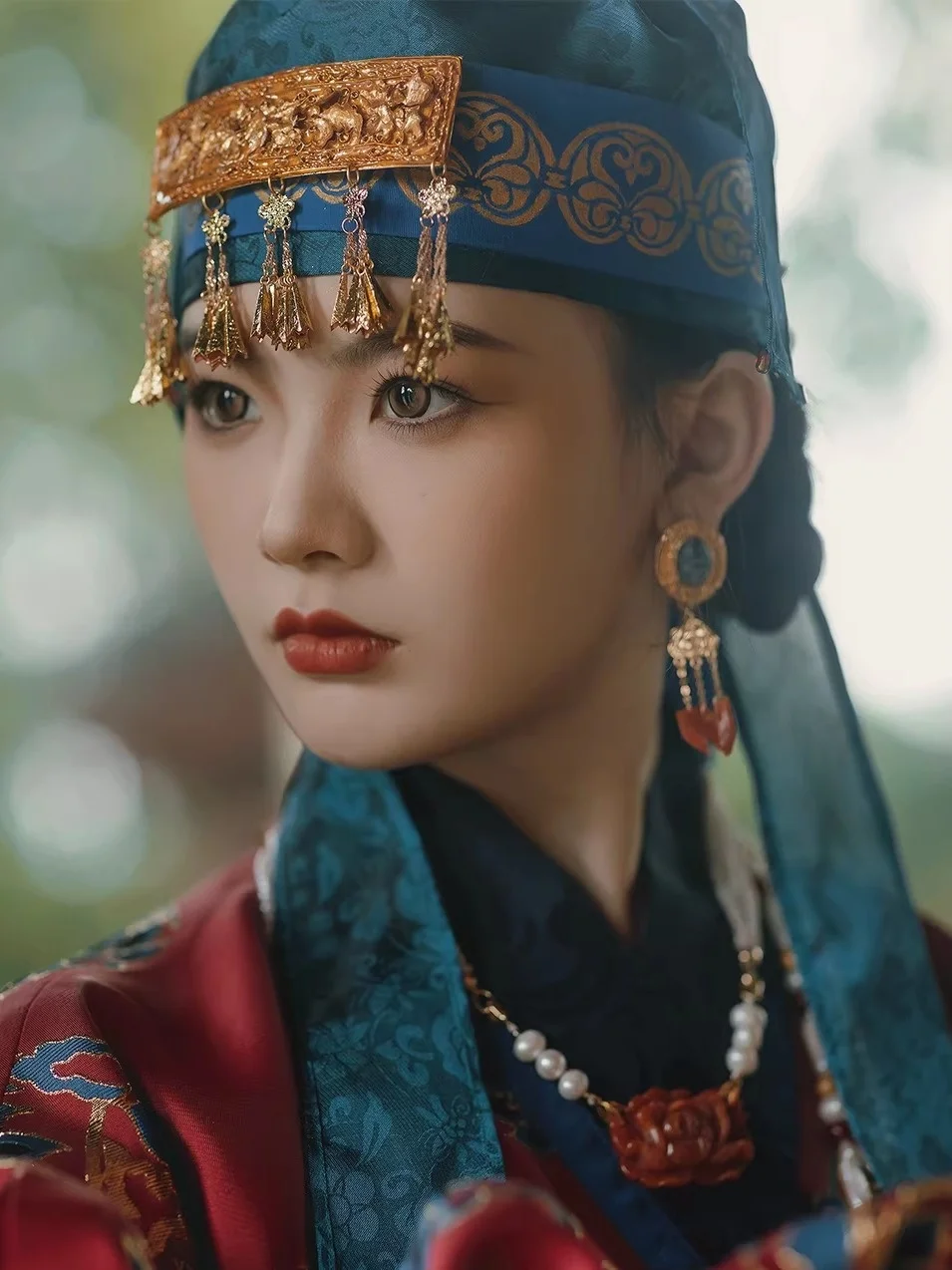 Мягкий головной убор Тубао в национальном стиле для женщин, в стиле династии Цзинь, для сценических выступлений в этнических костюмах
Мягкий головной убор Тубао в национальном стиле для женщин, в стиле династии Цзинь, для сценических выступлений в этнических костюмах