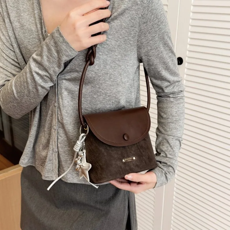 Classic Designer Paris Women Handbag Luxury Leather Casual Simple Vintage Trendy Daily Commute Tote Bag
Classic Designer Paris Women Handbag Luxury Leather Casual Simple Vintage Trendy Daily Commute Tote Bag