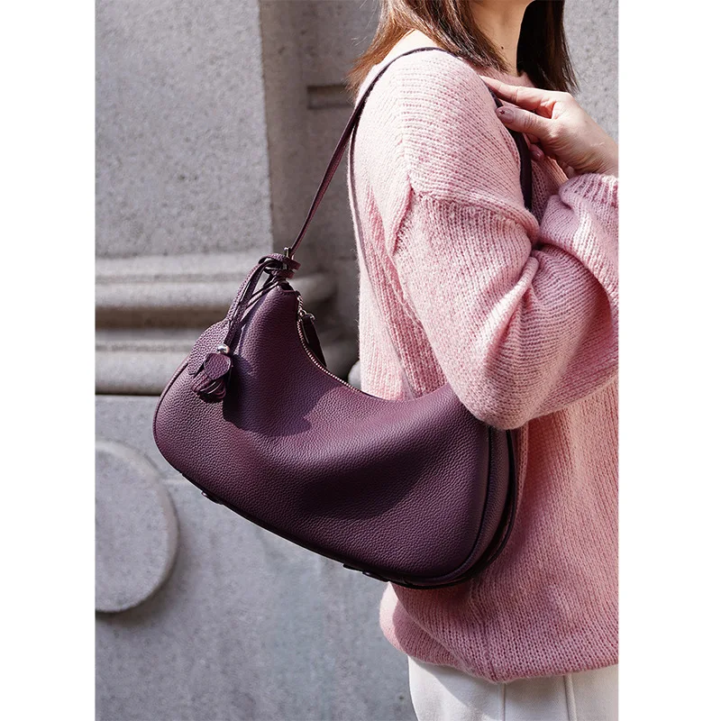 Новая женская сумка 2026 года в нишевом дизайнерском стиле: модная, универсальная, из натуральной кожи, для повседневного использования, на плечо
Новая женская сумка 2026 года в нишевом дизайнерском стиле: модная, универсальная, из натуральной кожи, для повседневного использования, на плечо