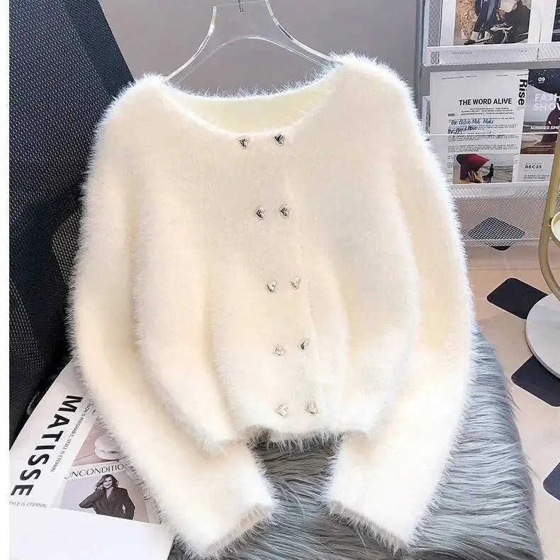 Универсальный утолщенный короткий вязаный кардиган, свитер, женский осенне-зимний модный теплый пальто из искусственной выдры, топ с круглым вырезом
Универсальный утолщенный короткий вязаный кардиган, свитер, женский осенне-зимний модный теплый пальто из искусственной выдры, топ с круглым вырезом