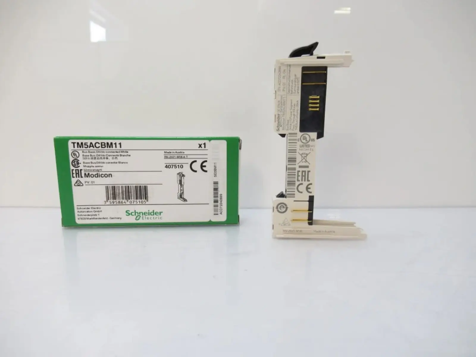 TM5ACBM11 bus base, Modicon TM5, 24V DC, white, 1 quantity
TM5ACBM11 bus base, Modicon TM5, 24V DC, white, 1 quantity