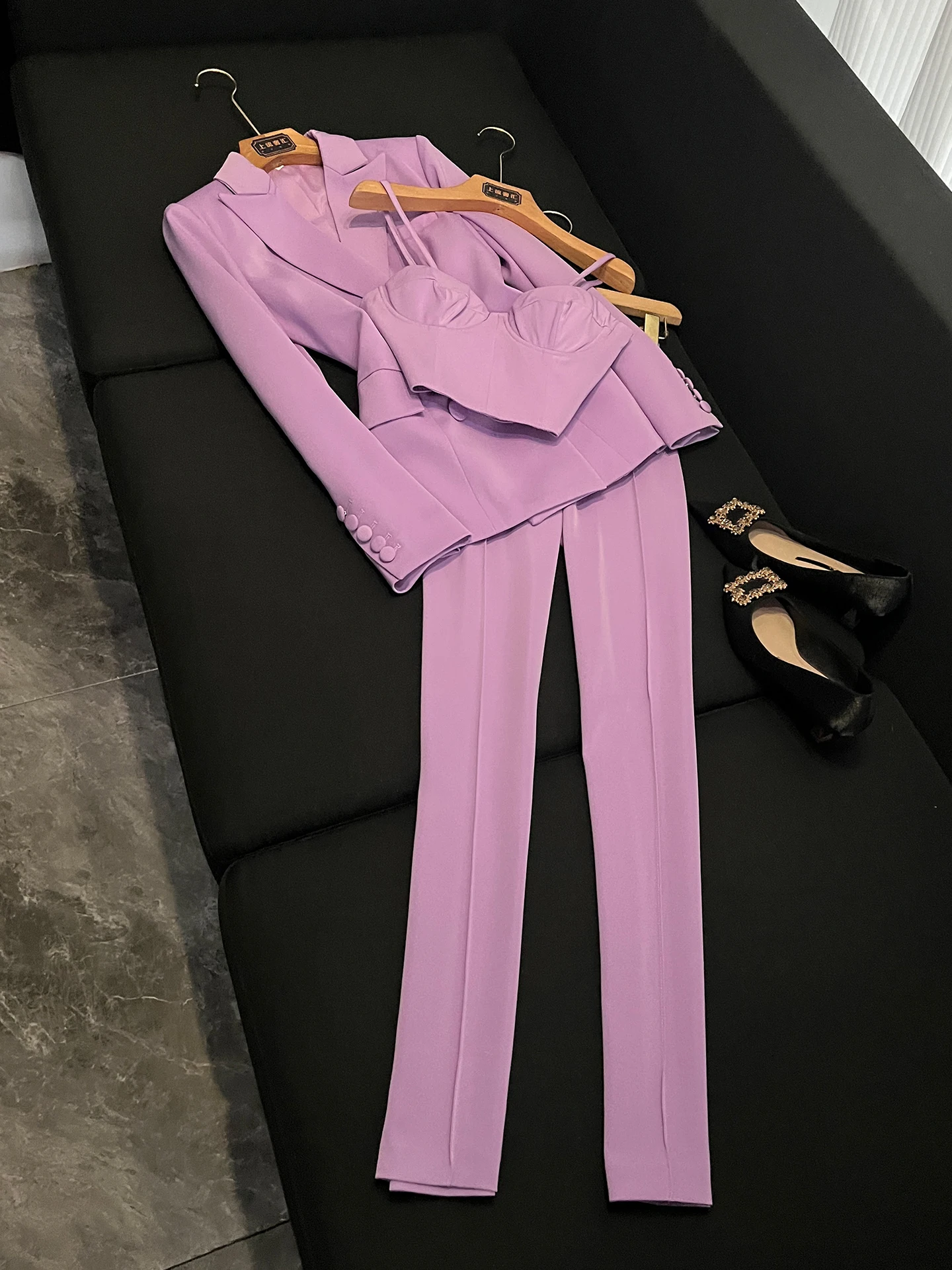 Spring 2026 Women's Commuter Sle Suit Set Tee Pieces Luxury Host Commuter Faionable Purple Workwear Traditional Chinese...
Spring 2026 Women's Commuter Sle Suit Set Tee Pieces Luxury Host Commuter Faionable Purple Workwear Traditional Chinese...