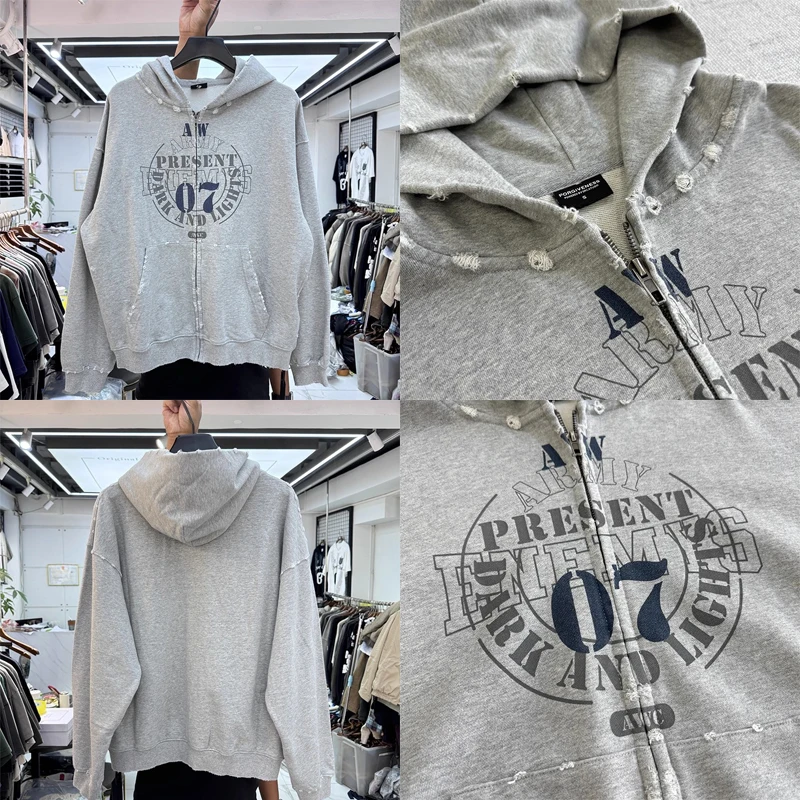 Washed Gray Zipper Digit 7 Print Hole Hoodie Winter Hooded Jacket Men Women High Quality Loose Casual Pullovers Sweatshirts
Washed Gray Zipper Digit 7 Print Hole Hoodie Winter Hooded Jacket Men Women High Quality Loose Casual Pullovers Sweatshirts