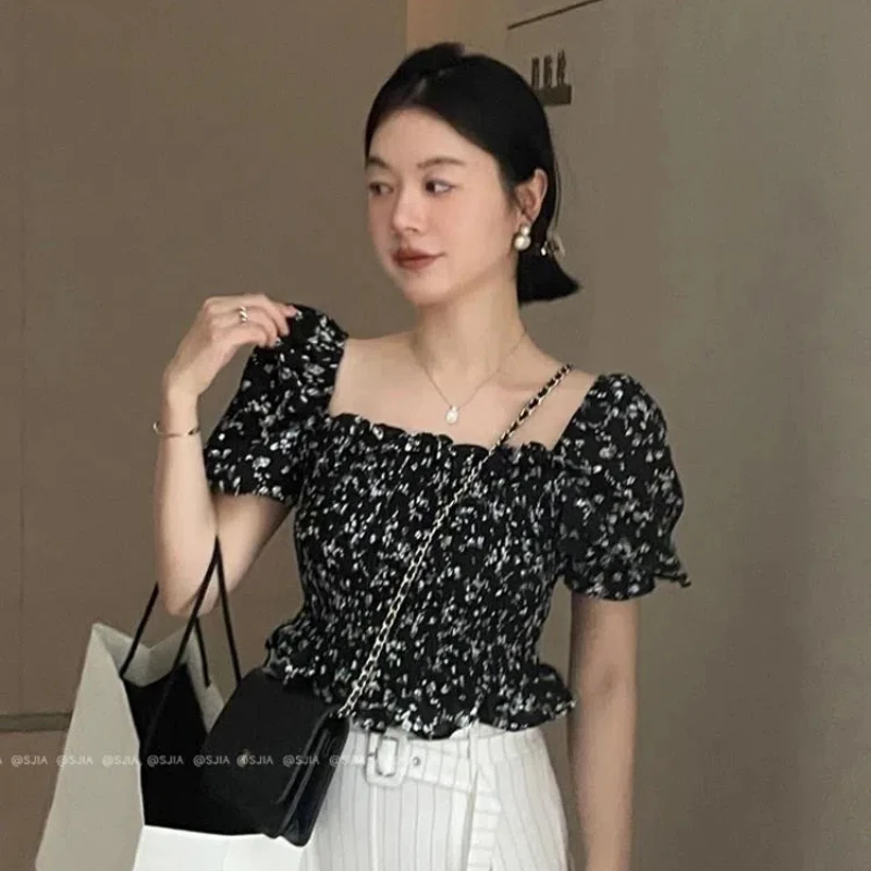 Summer Women Printed Slim Fashion Street Shirt 2024 Age Reducing Square Neck Simple Basic Casual Blouse Short Puff Sleeve Tops
Summer Women Printed Slim Fashion Street Shirt 2024 Age Reducing Square Neck Simple Basic Casual Blouse Short Puff Sleeve Tops
