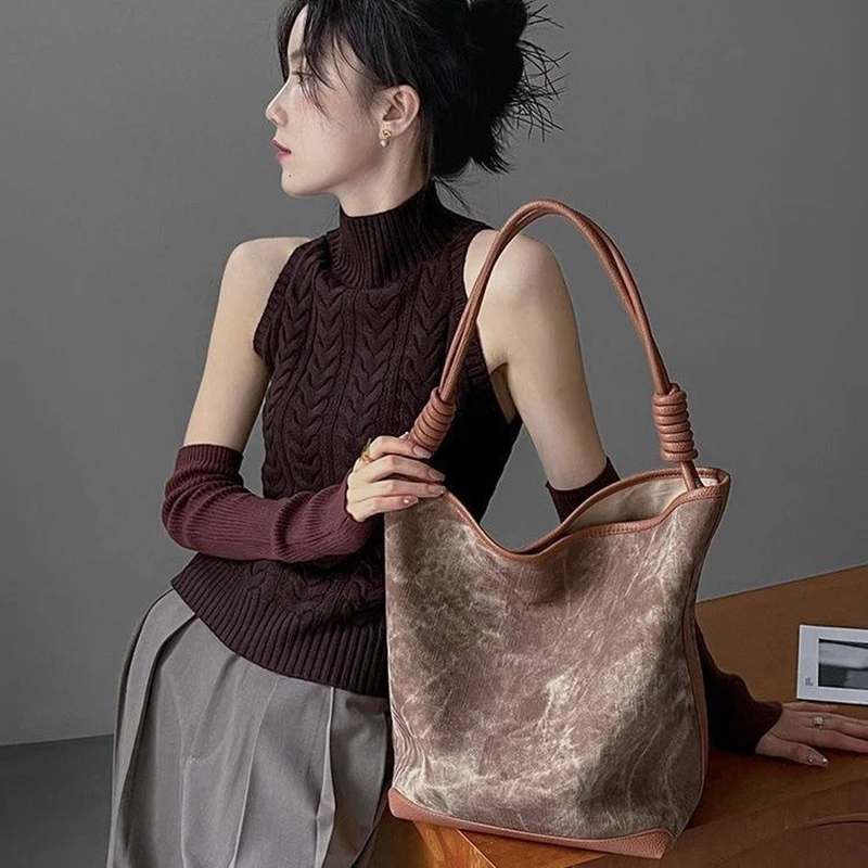 New Fashion PU Leather Shoulder Bags for Women Bucket Hand Bag for Work Female Tote Purse Bag in Black Brown
New Fashion PU Leather Shoulder Bags for Women Bucket Hand Bag for Work Female Tote Purse Bag in Black Brown