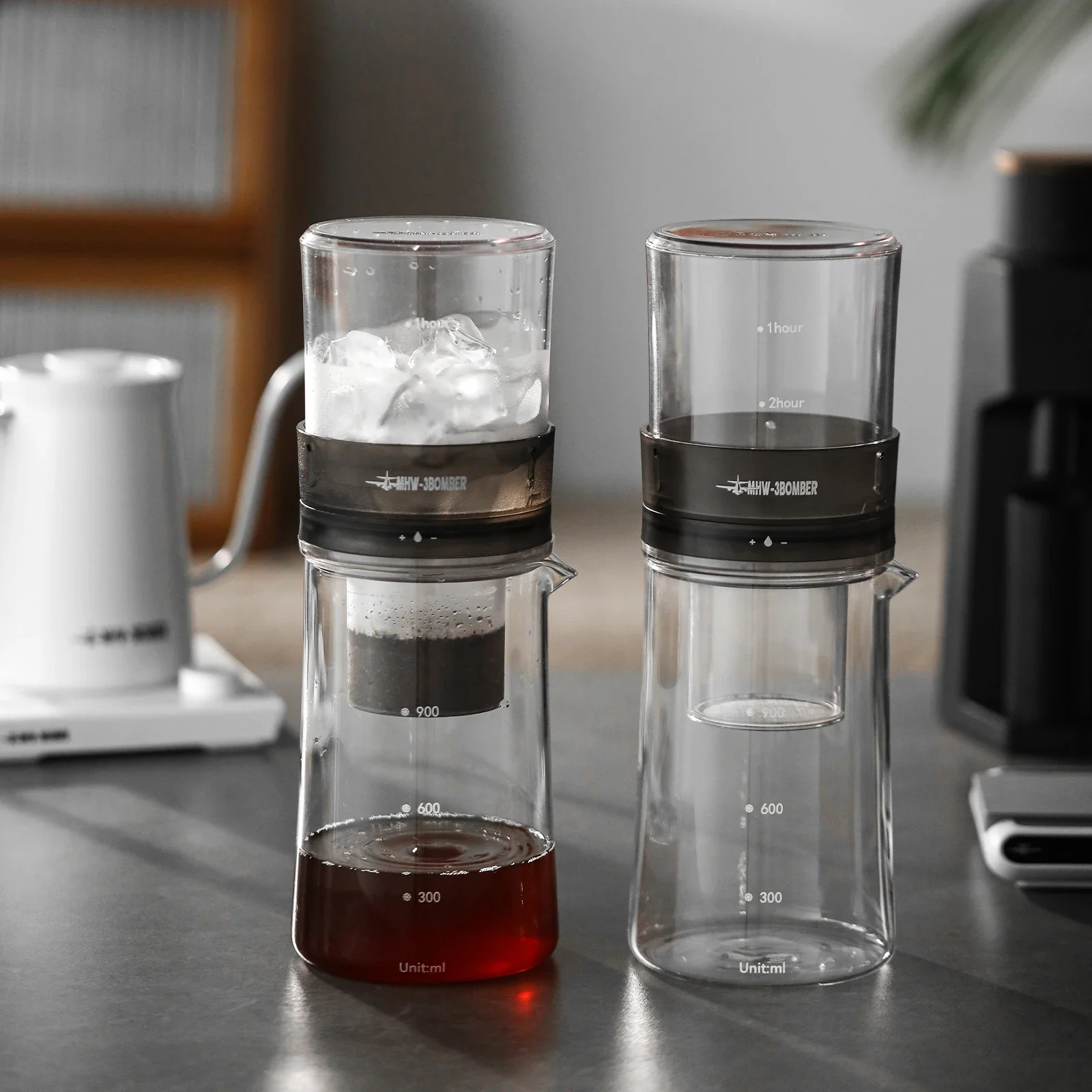 MHW-3BOMBER 2-4 Cup Cold Brew Coffee Maker 600ml Iced Coffee Pot with 100pcs Filter Paper 300 Mesh Fine Filters Camping Tools
MHW-3BOMBER 2-4 Cup Cold Brew Coffee Maker 600ml Iced Coffee Pot with 100pcs Filter Paper 300 Mesh Fine Filters Camping Tools