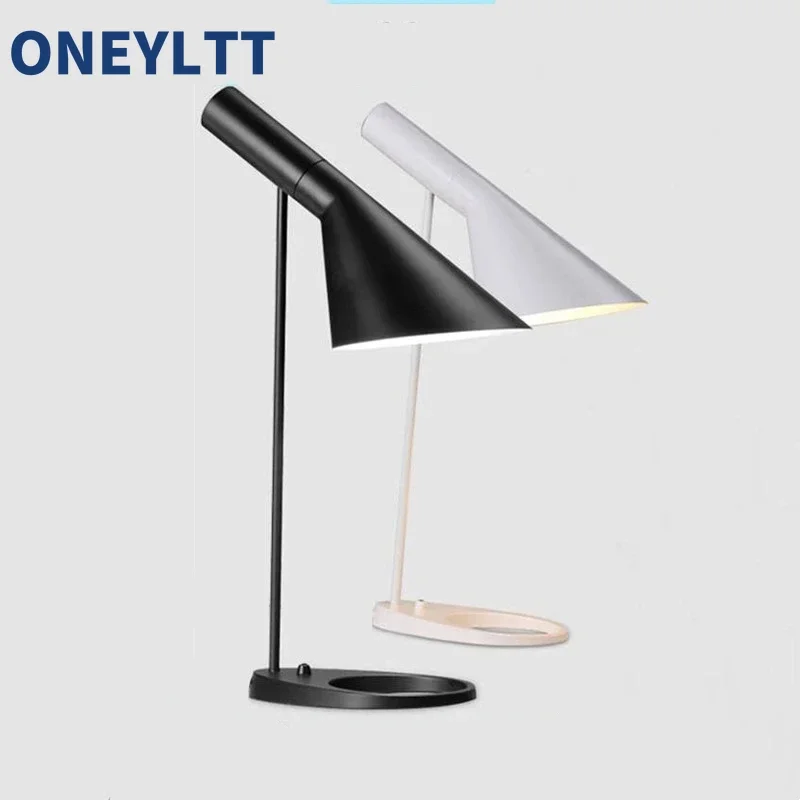 Classic Nordic design industrial desk lamp wall lamp bedside bedroom iron house decoration desk night LED lighting black white
Classic Nordic design industrial desk lamp wall lamp bedside bedroom iron house decoration desk night LED lighting black white