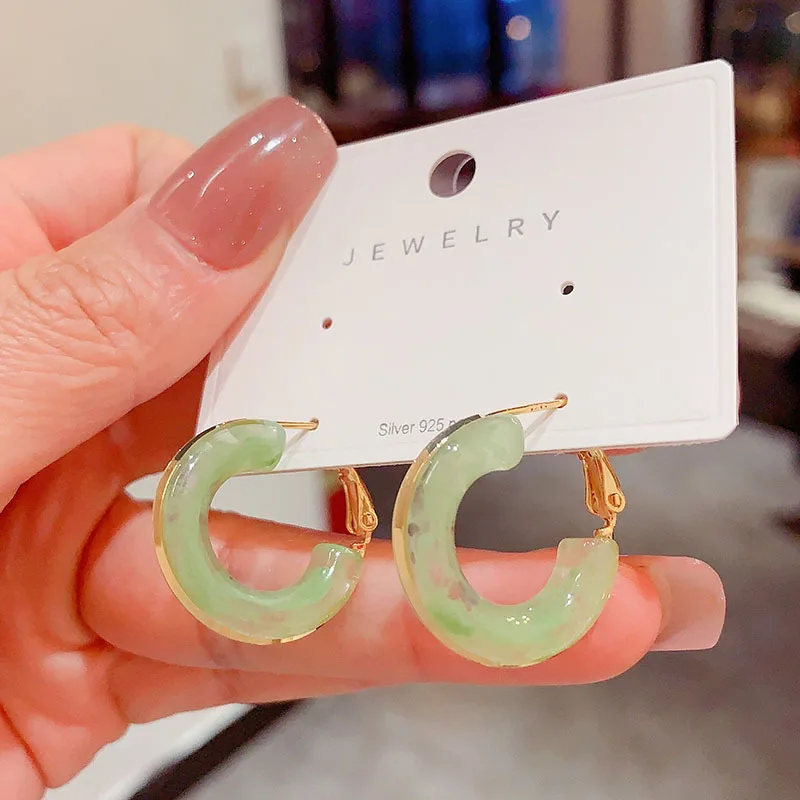 Simple Colorful Resin Round Hoop Earrings Women's New Round Hanging Resin Large Earrings Jewelry 2024
Simple Colorful Resin Round Hoop Earrings Women's New Round Hanging Resin Large Earrings Jewelry 2024