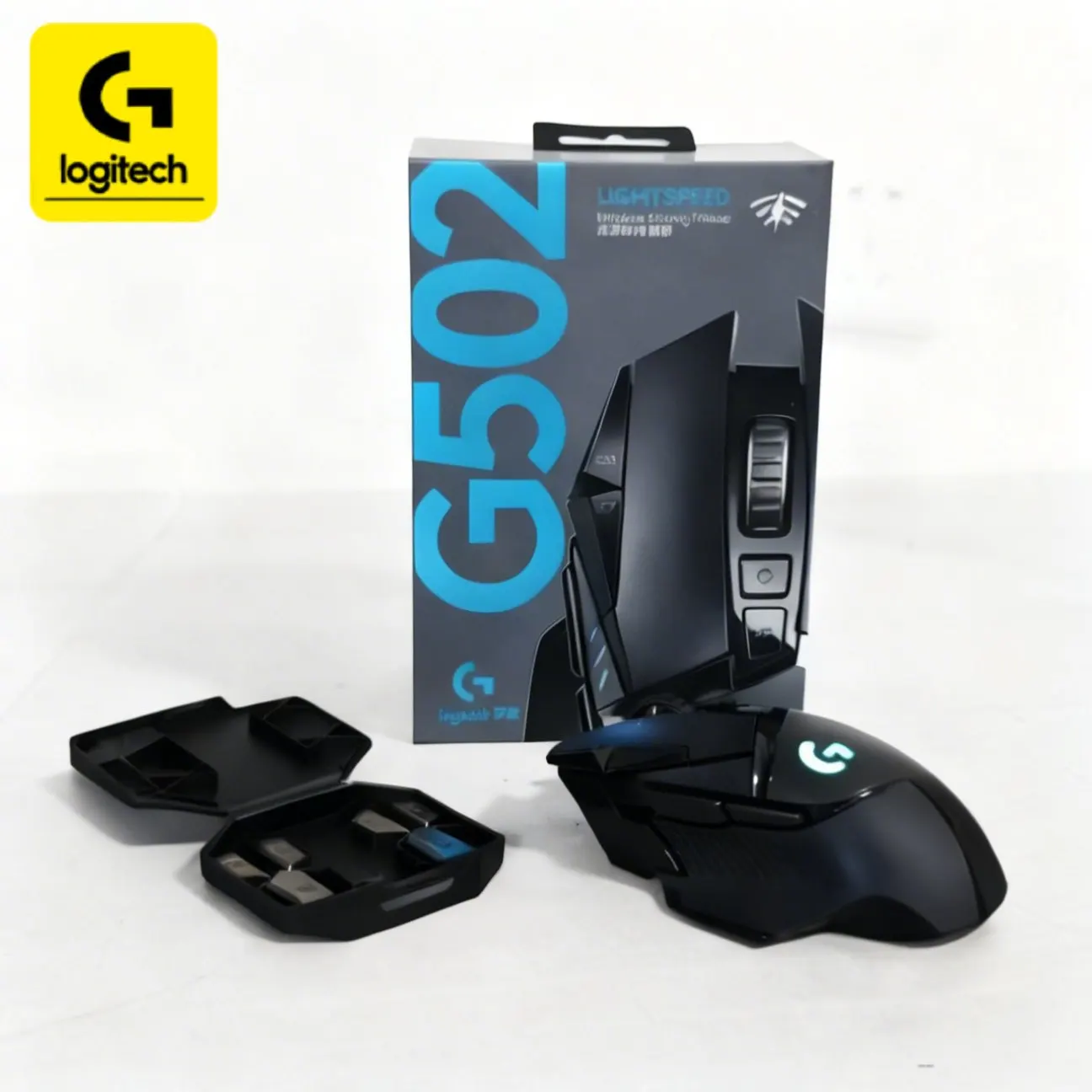 Logitech G502 HERO RGB professional gaming mouse, 25600 DPI precise tracking, and the ultimate RGB lighting effects.
Logitech G502 HERO RGB professional gaming mouse, 25600 DPI precise tracking, and the ultimate RGB lighting effects.