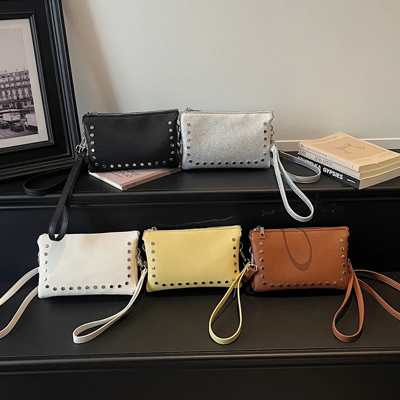 Double Layer Zipper Pocket Shoulder Bag For Women Small Satchel Fashion Wrist Bag Pu Leather Handbag Small Rivet Crossbody Bags
Double Layer Zipper Pocket Shoulder Bag For Women Small Satchel Fashion Wrist Bag Pu Leather Handbag Small Rivet Crossbody Bags