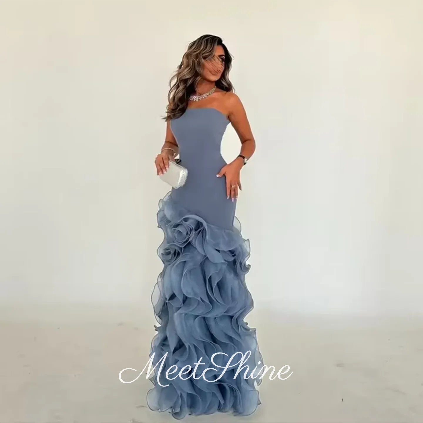 Синее платье для выпускного вечера из органзы, вечерние платья без бретелек, индивидуальное платье-футляр без рукавов, Саудовская Аравия, женское платье для торжественных случаев 2025
Синее платье для выпускного вечера из органзы, вечерние платья без бретелек, индивидуальное платье-футляр без рукавов, Саудовская Аравия, женское платье для торжественных случаев 2025