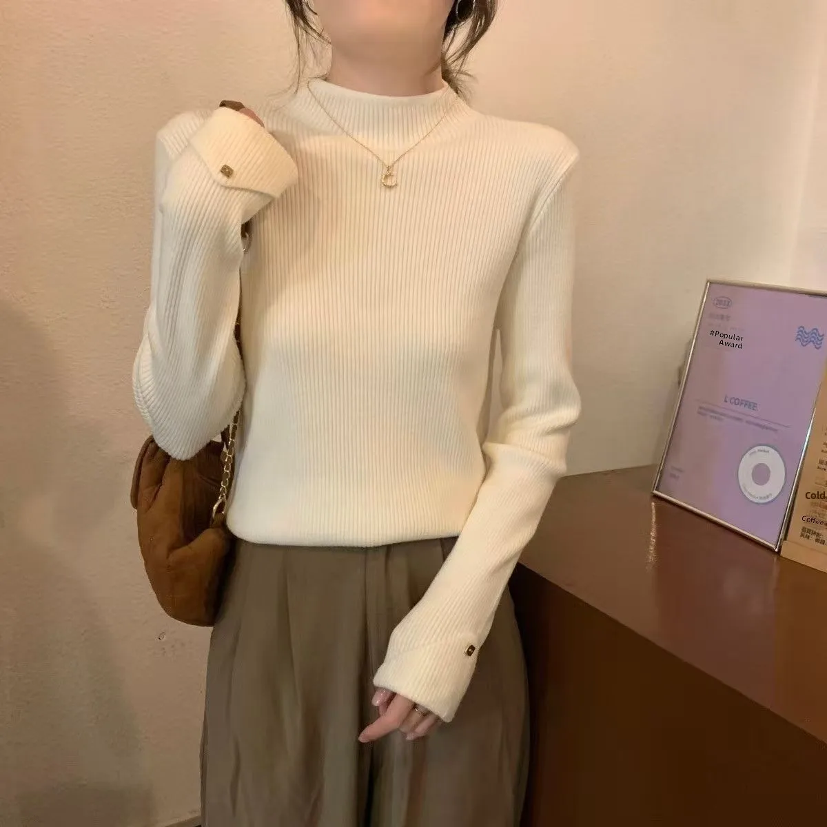 2026 Autumn Winter Women's Base Layer Shirt Design Sensation Half High Collar Knitwear Slimming Effect Inner Wear Top
2026 Autumn Winter Women's Base Layer Shirt Design Sensation Half High Collar Knitwear Slimming Effect Inner Wear Top