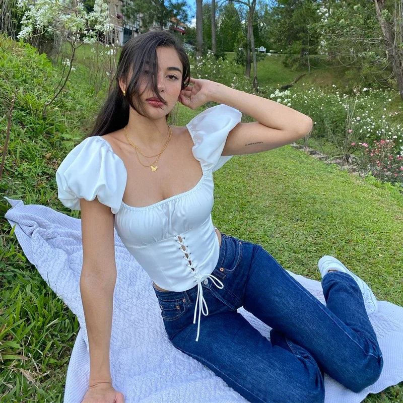 2024 summer bubble sleeve Y2K Harajuku vintage blouse women's short-sleeved square collar bandage shirt women's sweet blouse
2024 summer bubble sleeve Y2K Harajuku vintage blouse women's short-sleeved square collar bandage shirt women's sweet blouse