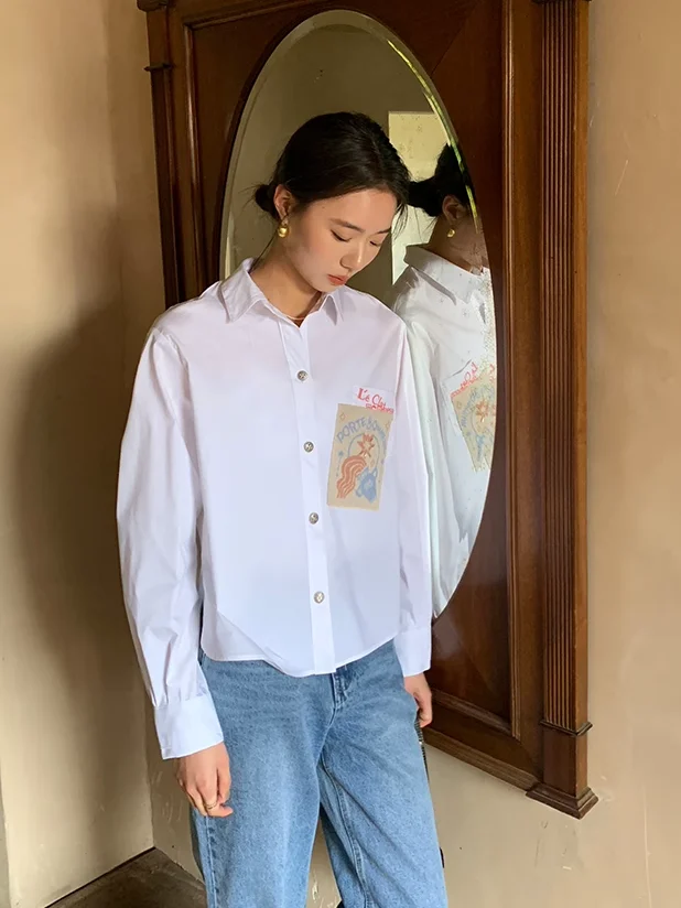Spring Commute Versatile Long Sleeve Embroidered Shirt Women's Loose Fit Cotton Polyester Button up Classic Collar Pocket Detail
Spring Commute Versatile Long Sleeve Embroidered Shirt Women's Loose Fit Cotton Polyester Button up Classic Collar Pocket Detail