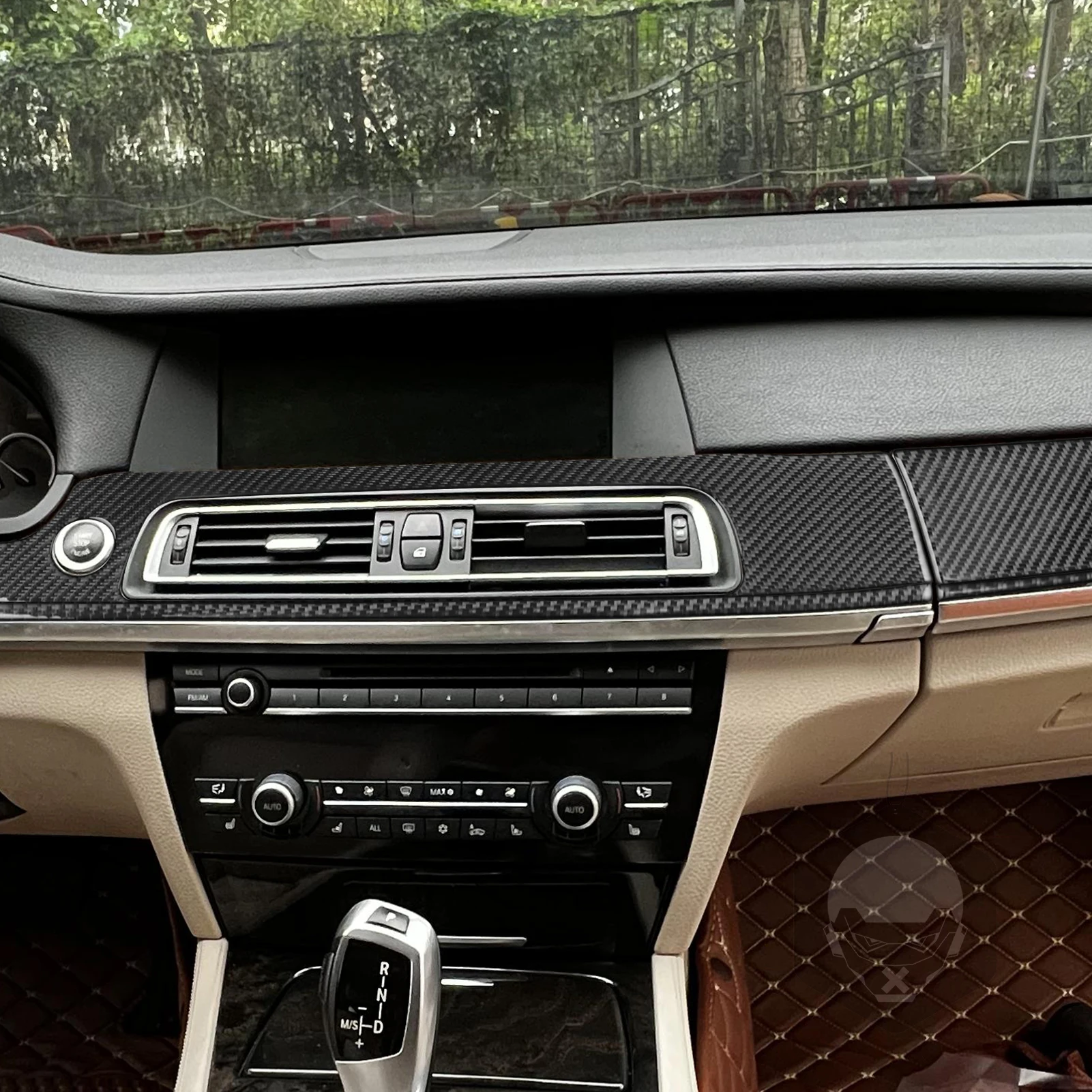 Для BMW серий 7 из углеродного волокна F01 2009-2014 Модифицированная интерьерная панель автомобиля, Декоративная полоса
Для BMW серий 7 из углеродного волокна F01 2009-2014 Модифицированная интерьерная панель автомобиля, Декоративная полоса