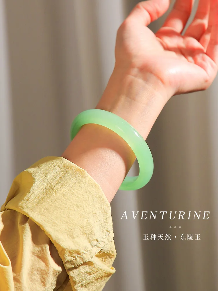 Женский браслет из нефрита Дунлин с агатом, модная универсальная модель, подарок для мамы, для дамы.
Женский браслет из нефрита Дунлин с агатом, модная универсальная модель, подарок для мамы, для дамы.