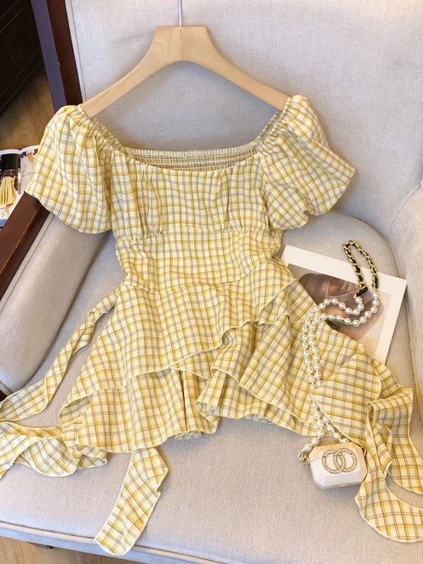 Yellow Plaid Square Collar Short Sleeve Doll Shirt Women's Summer Bubble Sleeve Hem Bow Tie Blouse Casual Fashion Top
Yellow Plaid Square Collar Short Sleeve Doll Shirt Women's Summer Bubble Sleeve Hem Bow Tie Blouse Casual Fashion Top