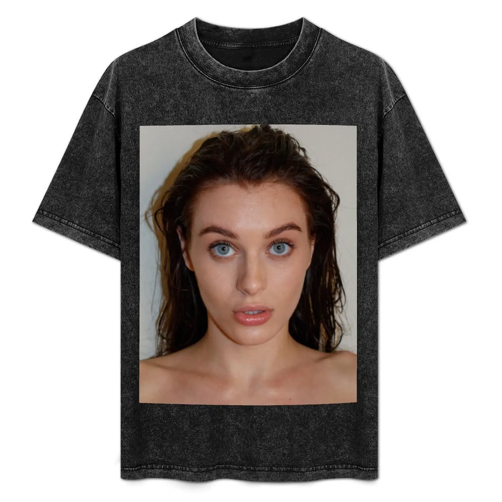 Lana Rhoades T-Shirt Stylish Print Short Sleeve Tee
Lana Rhoades T-Shirt Stylish Print Short Sleeve Tee