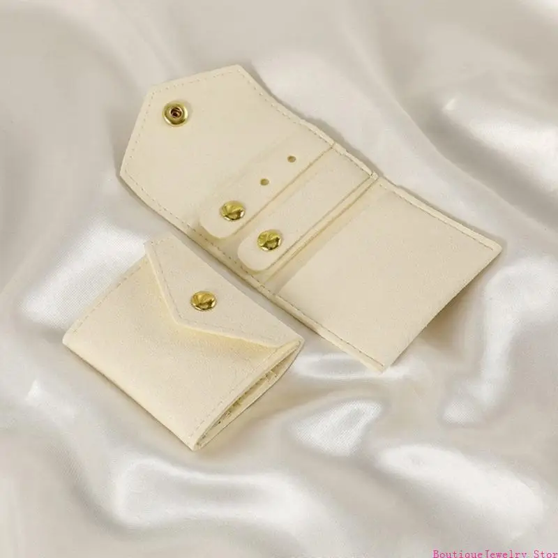 E1PE Portable Jewelry Storage Bag Small Packing Case for Rings Necklaces Earrings
E1PE Portable Jewelry Storage Bag Small Packing Case for Rings Necklaces Earrings