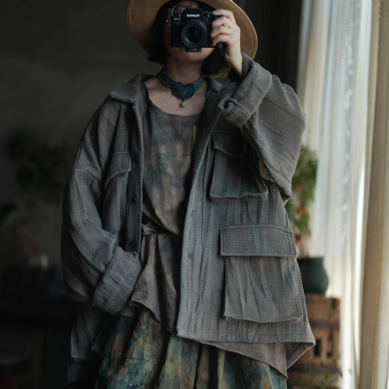 Oversized Women Cotton Linen Casual Coats New 2025 Spring Vintage Style Big Pockets Loose Female Long Sleeve Jackets M1263
Oversized Women Cotton Linen Casual Coats New 2025 Spring Vintage Style Big Pockets Loose Female Long Sleeve Jackets M1263