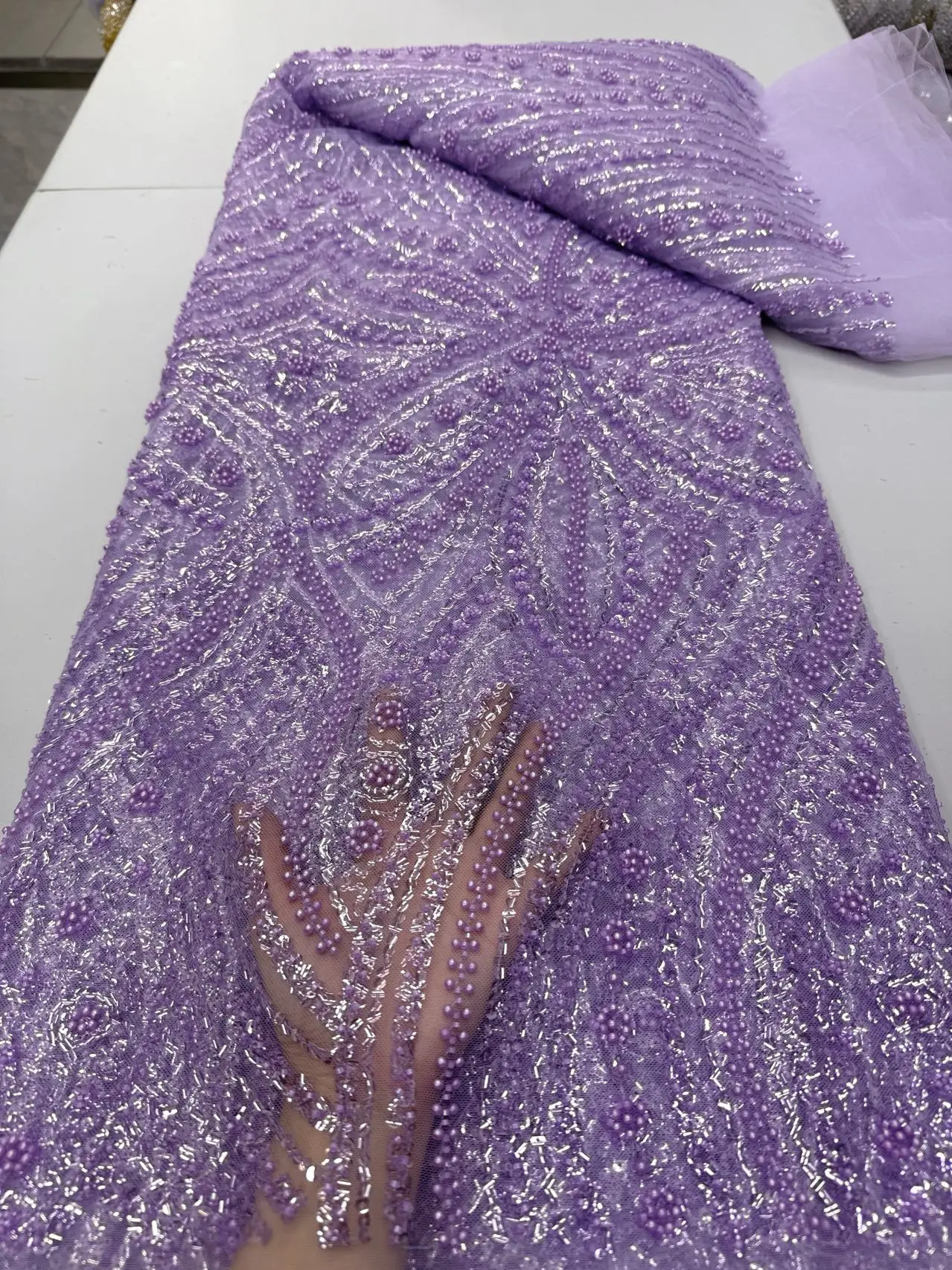 Высококачественная африканская нигерийская тюлевая кружевная ткань с пайетками для выпускных платьев, вышивка бисером, сетчатая ткань для шитья, 5 ярдов, JY513
Высококачественная африканская нигерийская тюлевая кружевная ткань с пайетками для выпускных платьев, вышивка бисером, сетчатая ткань для шитья, 5 ярдов, JY513