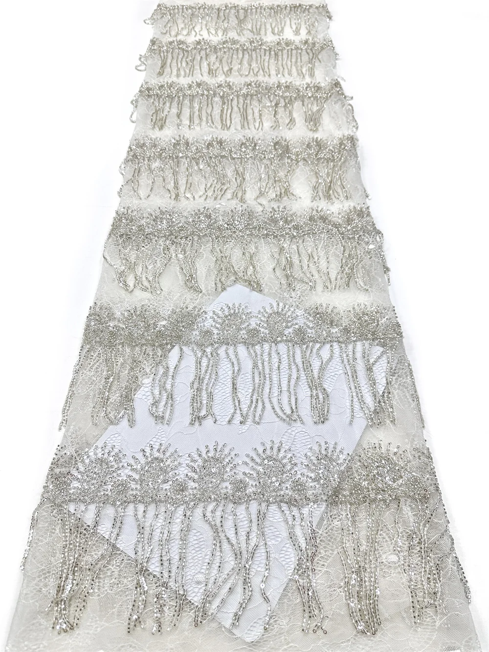2026 Elegant African Nigerian Diamond Beaded Lace High-End Luxury French Sequins Mesh Lace Fabric Women Evening Dress Party
2026 Elegant African Nigerian Diamond Beaded Lace High-End Luxury French Sequins Mesh Lace Fabric Women Evening Dress Party