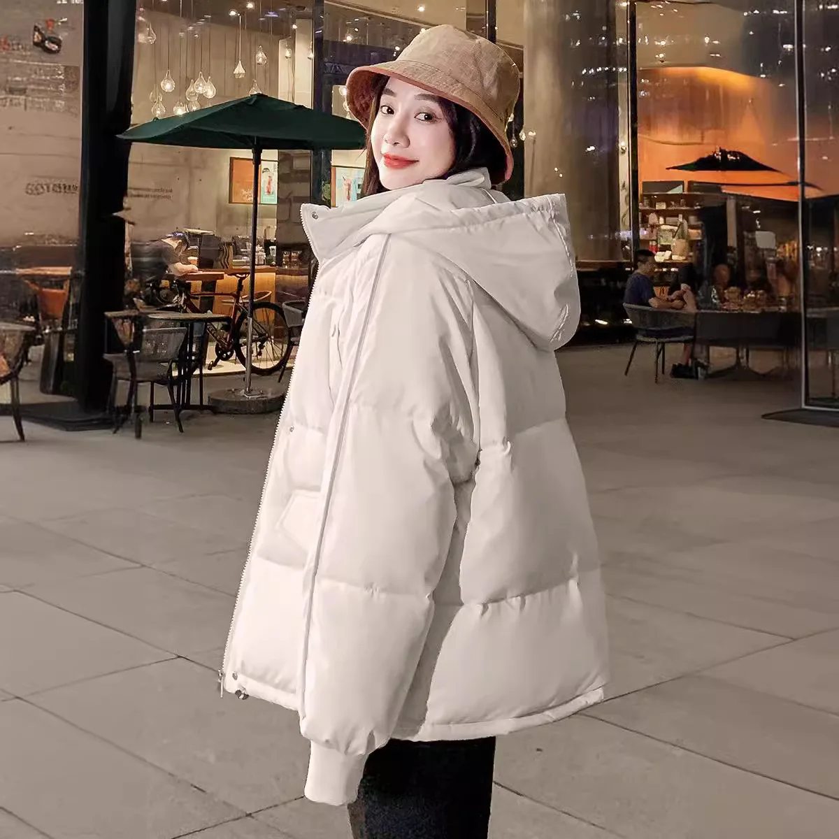 Women's ort Thiened down Cotton Jaet Bread Sle Autumn Winter Outerwear Loose Fit Korean Version New 2025 Model
Women's ort Thiened down Cotton Jaet Bread Sle Autumn Winter Outerwear Loose Fit Korean Version New 2025 Model