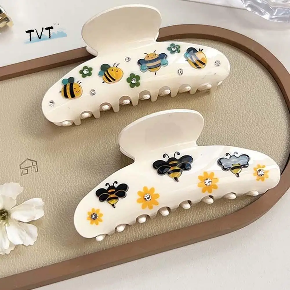 Iridescent Rhinestone-inlay Hair Claw Flower Korean Style Women Shark Clip Waterproof Contrast Color Acrylic Hair Claw Travel
Iridescent Rhinestone-inlay Hair Claw Flower Korean Style Women Shark Clip Waterproof Contrast Color Acrylic Hair Claw Travel