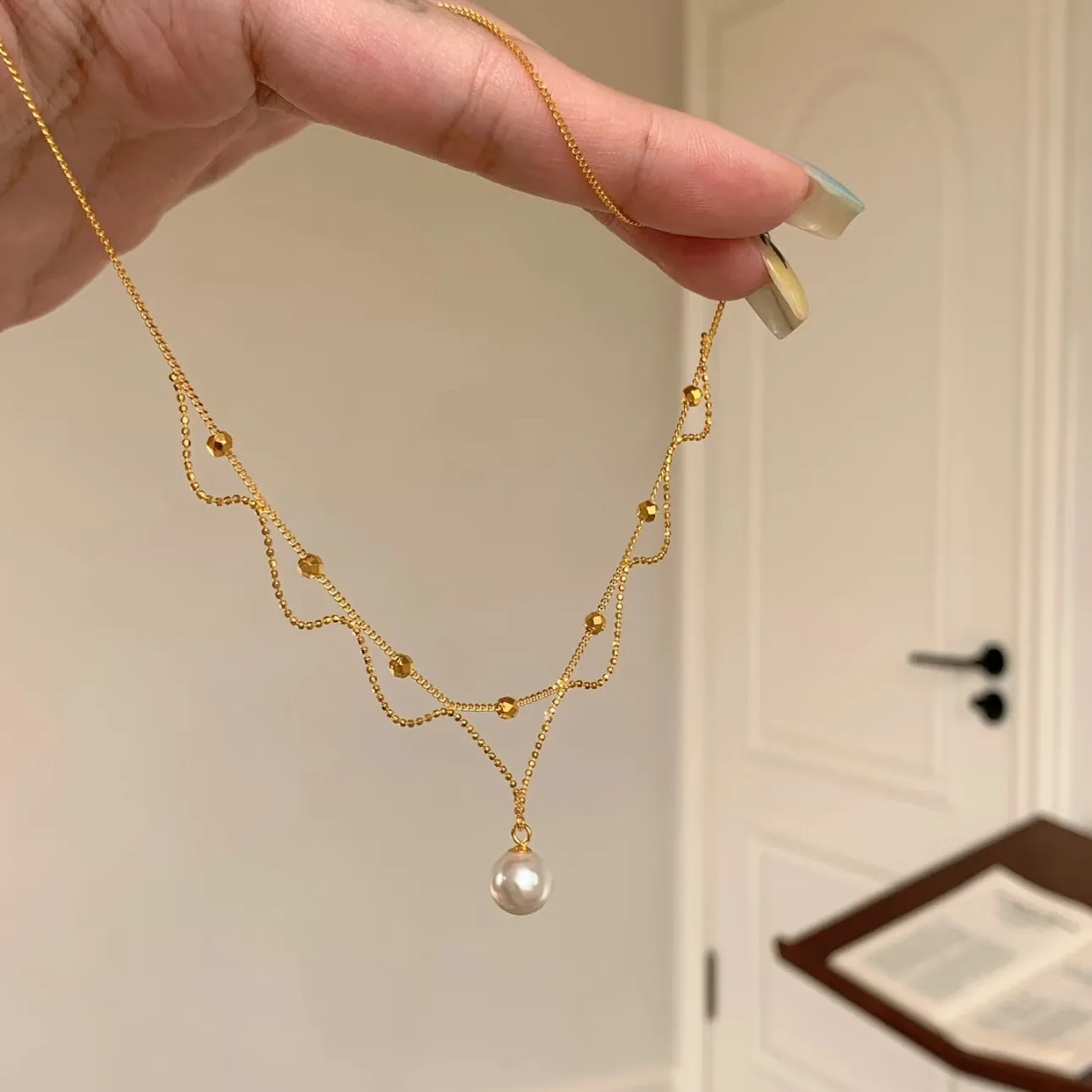 2026 New French lace pearl necklace for women with a niche design and versatile temperament, light luxury collarbone chain
2026 New French lace pearl necklace for women with a niche design and versatile temperament, light luxury collarbone chain