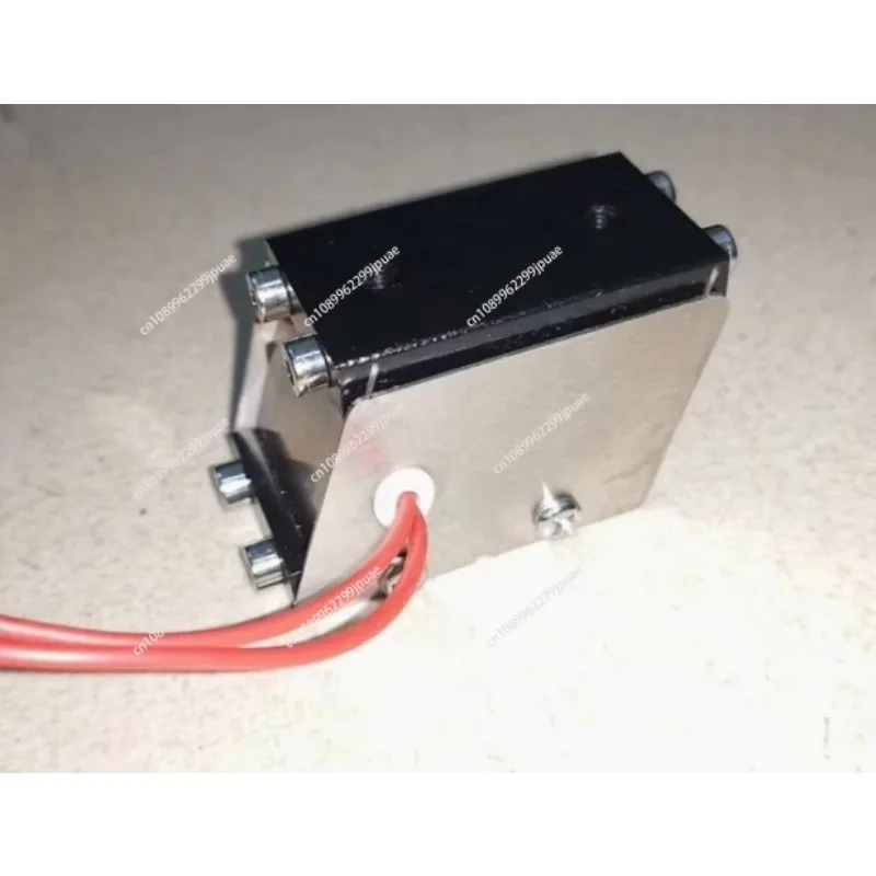 12V 24V 220V Small Direct Vibratory Micro Feeder Screw Machine Accessory 37.7×50MM Compact Vibrating Feeder Unit
12V 24V 220V Small Direct Vibratory Micro Feeder Screw Machine Accessory 37.7×50MM Compact Vibrating Feeder Unit