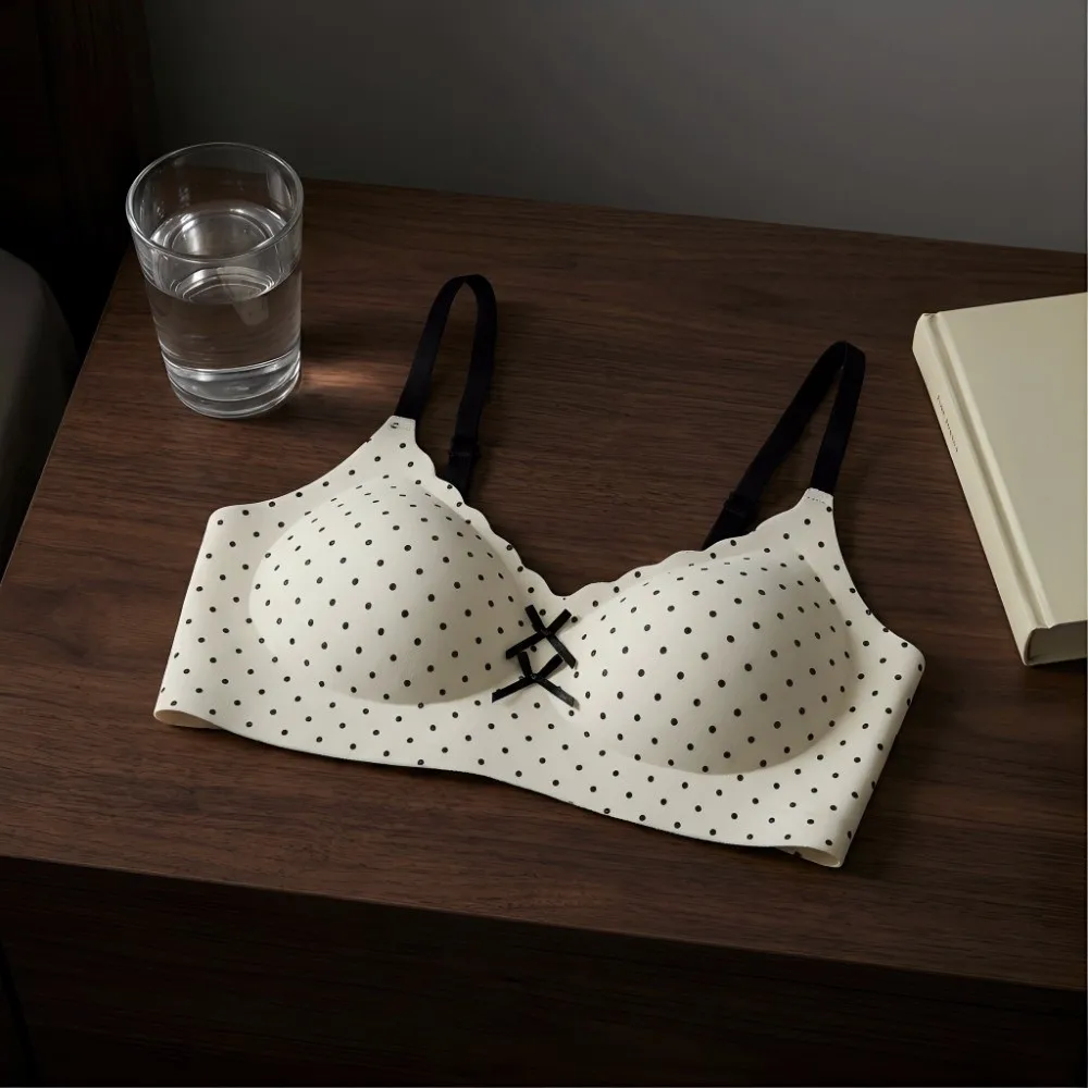 Traceless Dots Wireless V Bra Shockproof Flower Bow Brassiere for Women Lingerie Anti-sagging Push Up Underwear Teenage Girls
Traceless Dots Wireless V Bra Shockproof Flower Bow Brassiere for Women Lingerie Anti-sagging Push Up Underwear Teenage Girls