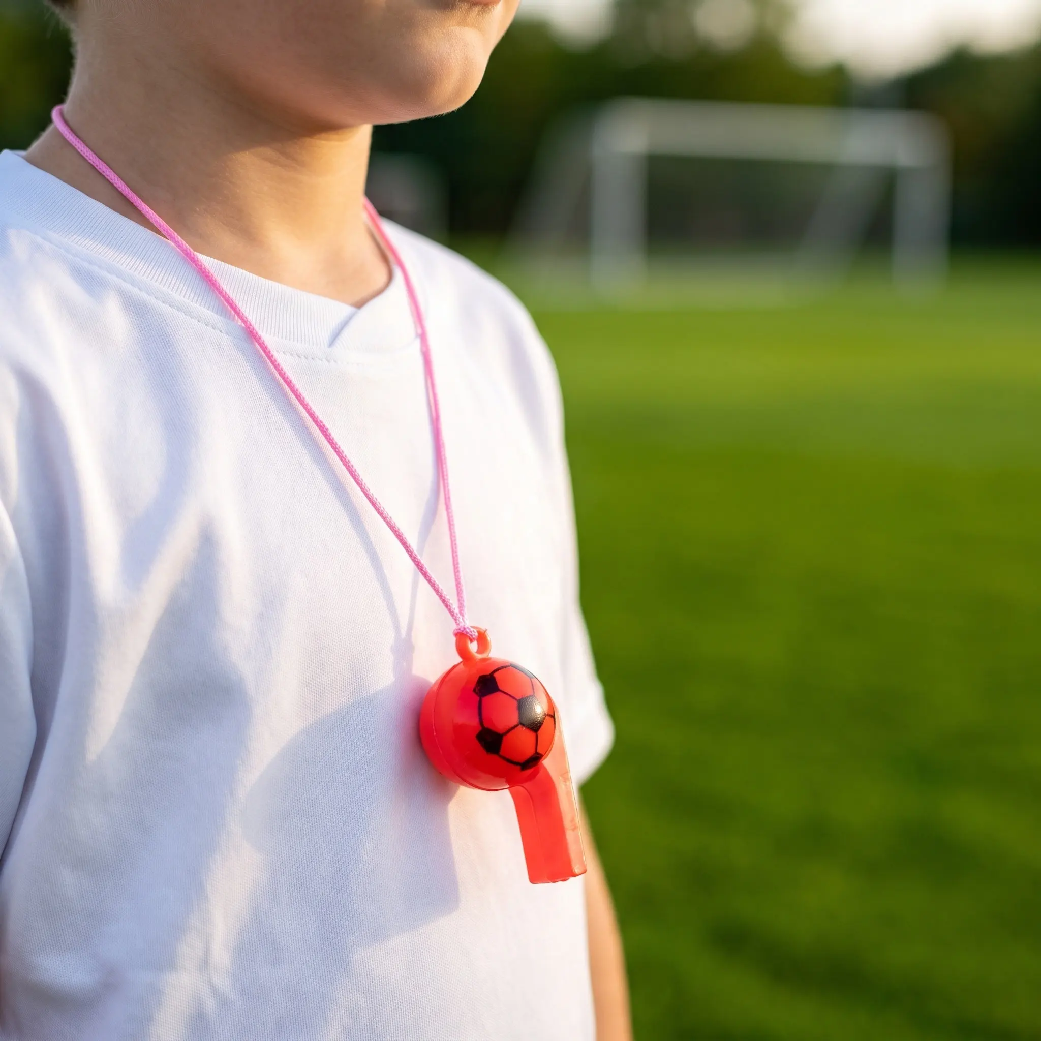1Set Soccer Match Favors Pack Soccer Keychain Wristbands Stickers Winner Medal Whistle for Party Bags Sports Theme Decorations
1Set Soccer Match Favors Pack Soccer Keychain Wristbands Stickers Winner Medal Whistle for Party Bags Sports Theme Decorations