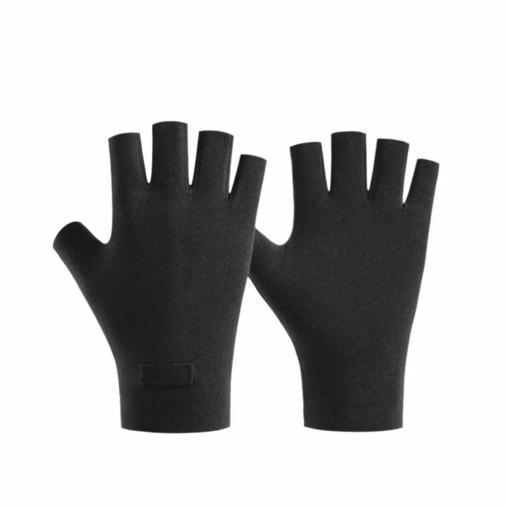 Двусторонние бархатные перчатки с полупальцами, немецкие бархатные эластичные зимние перчатки, однотонные домашние офисные перчатки
Двусторонние бархатные перчатки с полупальцами, немецкие бархатные эластичные зимние перчатки, однотонные домашние офисные перчатки