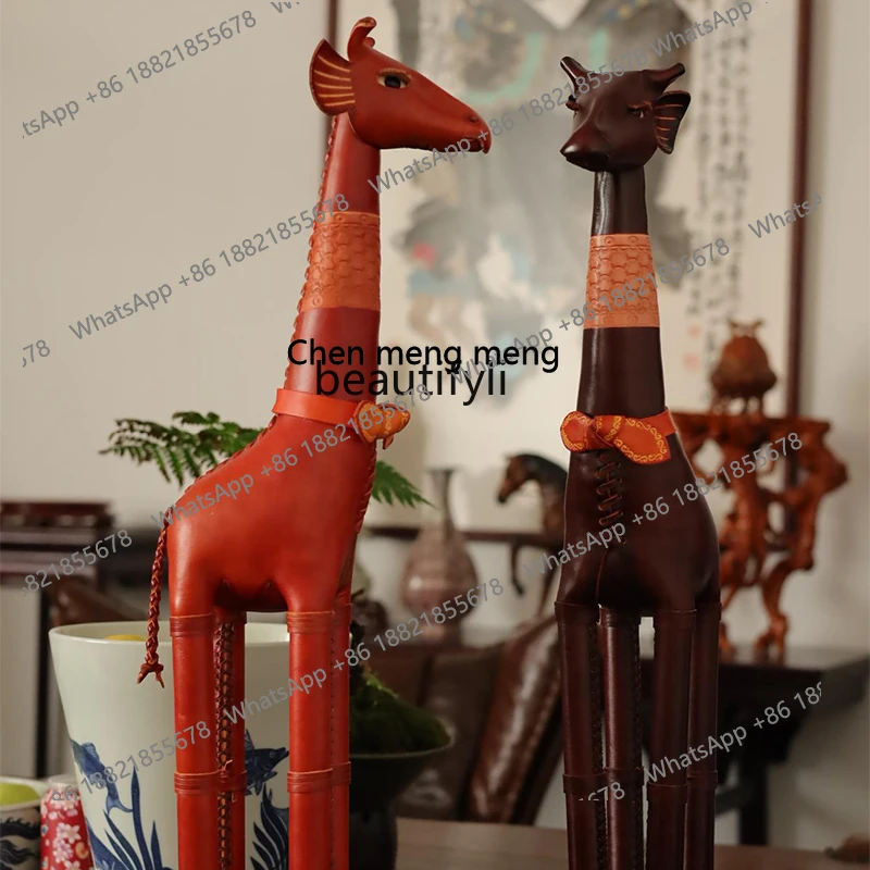 First Layer Cowhide Handmade Ornament Home Craft Giraffe Ornament Light Luxury Decoration
First Layer Cowhide Handmade Ornament Home Craft Giraffe Ornament Light Luxury Decoration