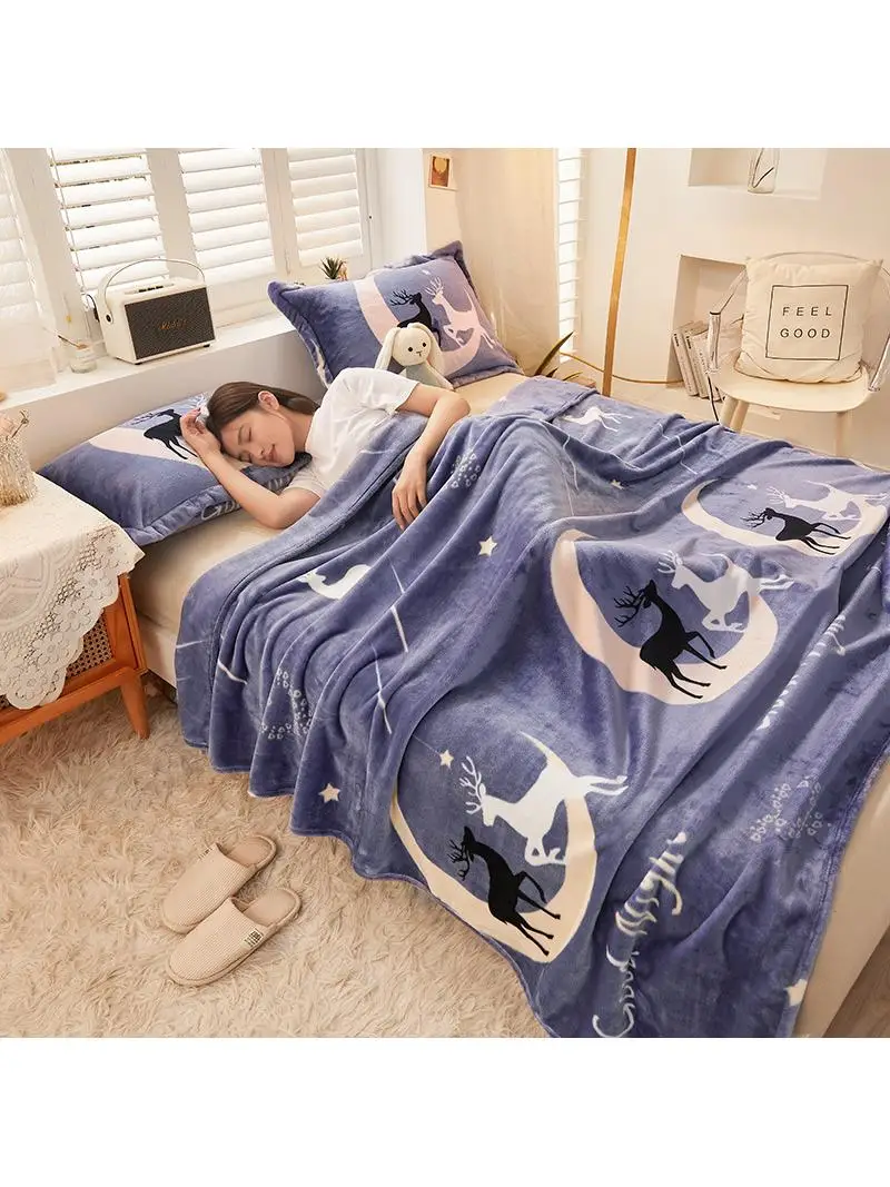 Small Size Coral Fce Blanket Velvet Touch Polyester Fiber for Office Nap Air Conditioner Cover Summer Lightweight Blanket
Small Size Coral Fce Blanket Velvet Touch Polyester Fiber for Office Nap Air Conditioner Cover Summer Lightweight Blanket