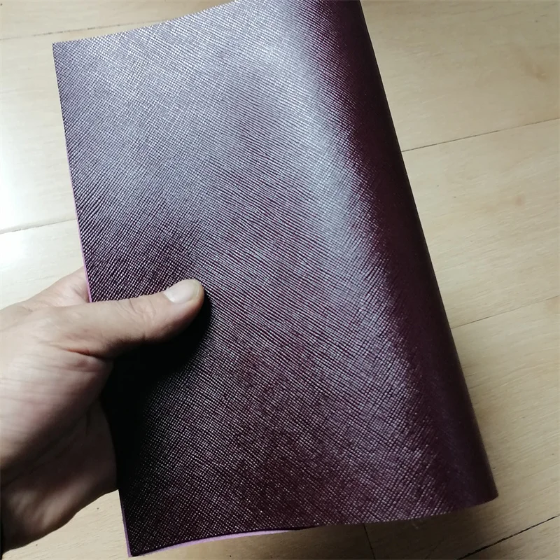 1.1/1.3mm Cross-Patterned Cowhide.Top-Grain Leather. Genuine Leather Fabric.Handcrafted DIY For Styling Bag.Full Sheet Cutting
1.1/1.3mm Cross-Patterned Cowhide.Top-Grain Leather. Genuine Leather Fabric.Handcrafted DIY For Styling Bag.Full Sheet Cutting