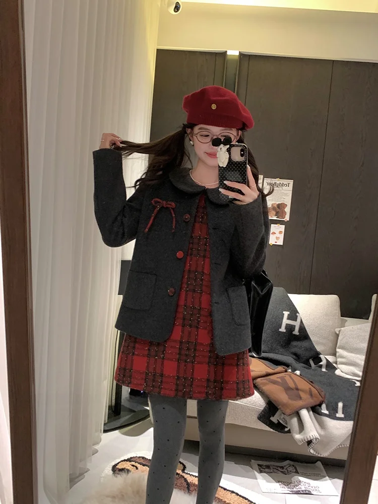 Красный клетчатый костюм Dr Acaine Stberry Bru ey Jaet, женский зимний элегантный топ с длинными пуговицами све, круглый, из двух предметов...
Красный клетчатый костюм Dr Acaine Stberry Bru ey Jaet, женский зимний элегантный топ с длинными пуговицами све, круглый, из двух предметов...